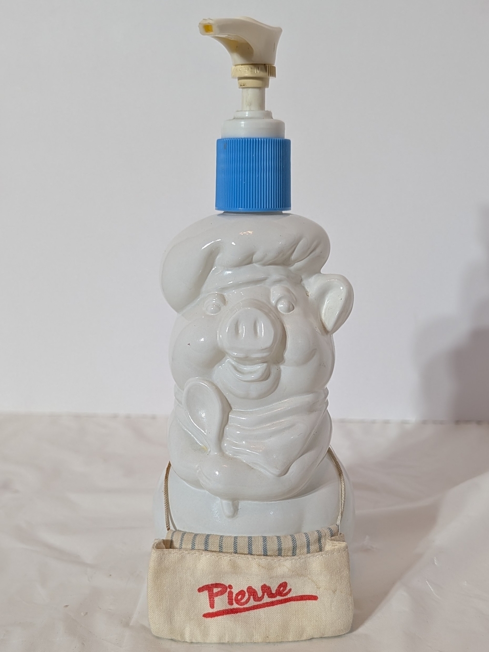 Avon White Glass Chef Pierre Pig Soap Dispenser with Blue Pump